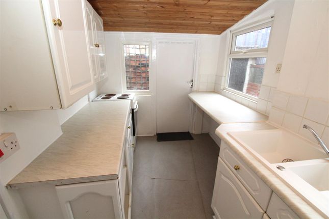 111, Thornton Street, Middlesbrough photo 5