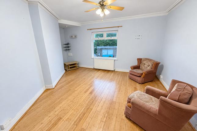 2a Edlington Lane, Doncaster photo 3