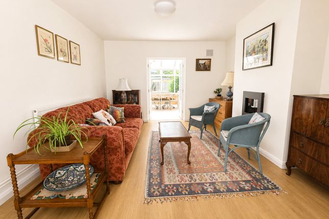 53, Hillingdon Road, Greater London photo 3