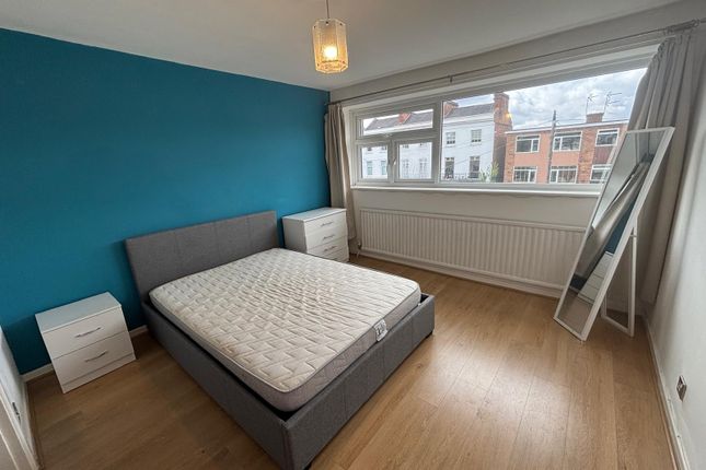 75B, LEAMINGTON SPA photo 5