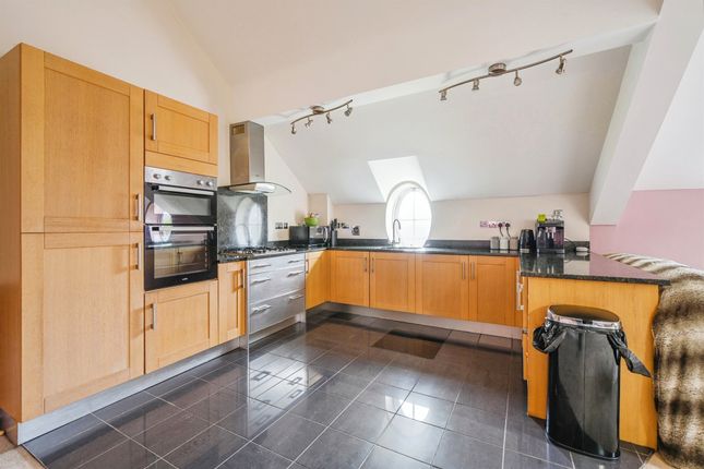 Flat for sale in Corbar Road, Buxton