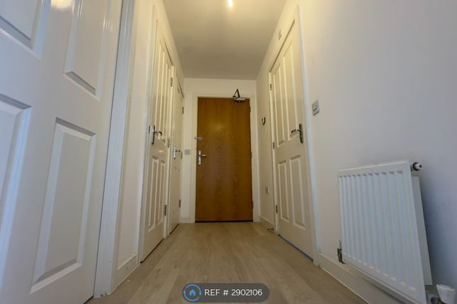 Flat, Herdwick House Barrosa Way, Whitehouse, Milton Keynes photo 3