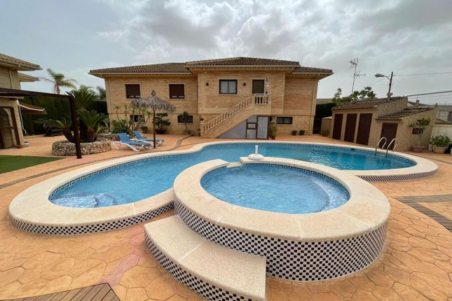 Villa for sale in Rafal, Alicante, Spain
