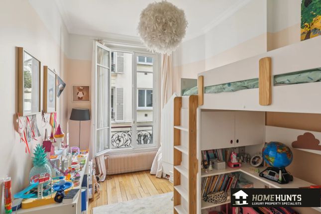 Apartment for sale in 17th (Monceau - Batignolles -Ternes), Monceau - Montmartre (9th, 17th, 18th), Paris