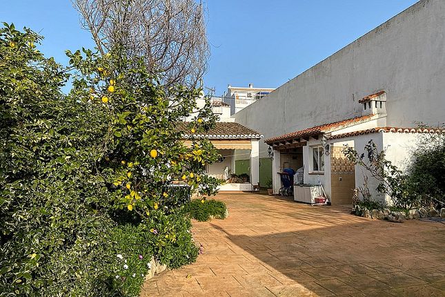 Town house for sale in Beniarbeig, Alicante, Spain
