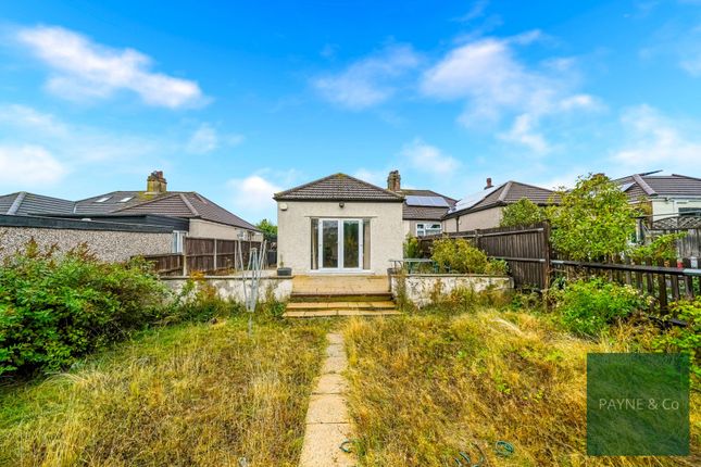 14 Lime Grove, Ilford photo 4