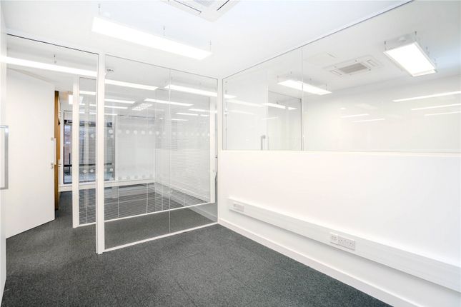 Unit 12/13, Station Point, 121, Sandycombe Road, Surrey photo 4