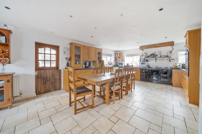 Country house for sale in Jackaments, Rodmarton, Cirencester