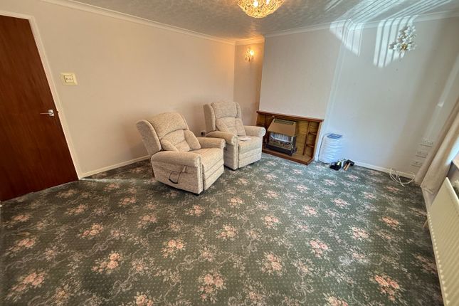 33 Watling Place, Houghton Regis, Bedfordshire photo 2