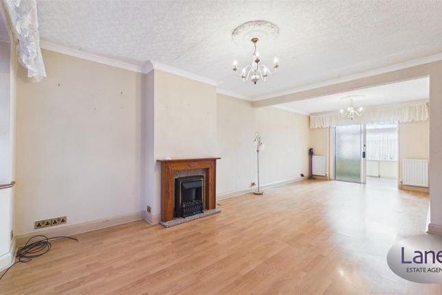 14, Hatton Road, Waltham Cross photo 2