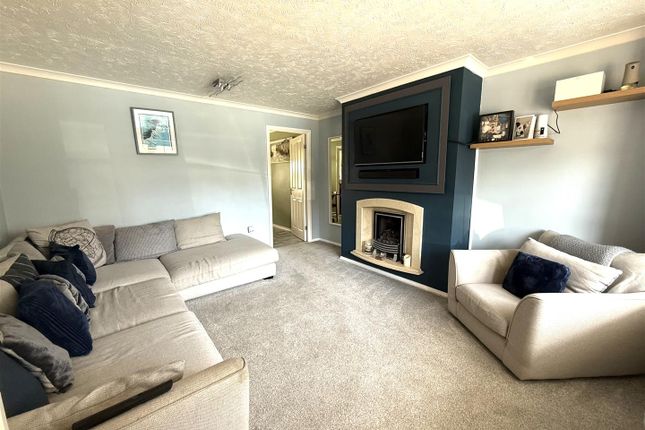 25, The Shrubbery, Rugeley photo 3