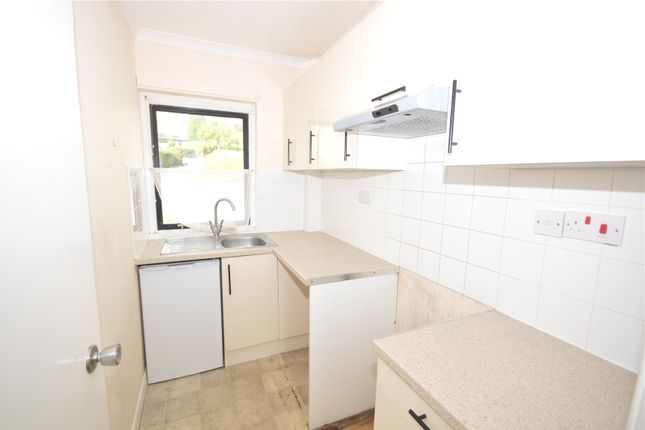 22, Ash Grove, Seaton photo 2