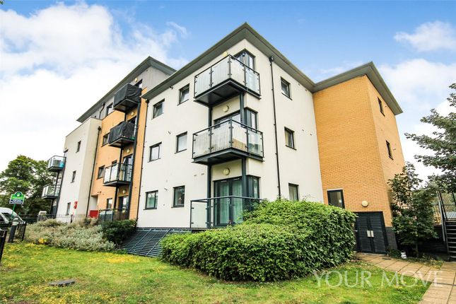 Flat for sale in Cottons Approach, Romford