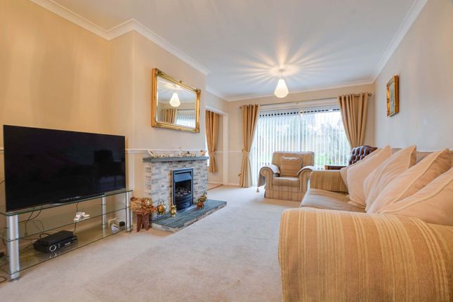 81 Brighton Avenue, Wigston photo 2