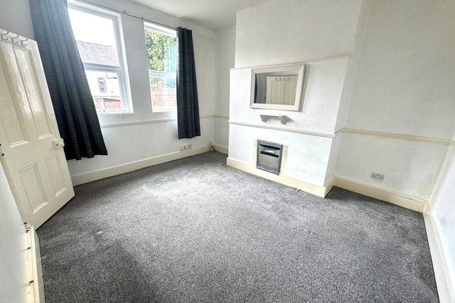 58, Birkenhead photo 2