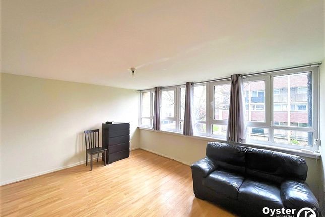 112 Palmers Road, London photo 3