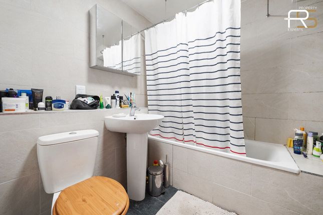 Flat for sale in Forest Road, Walthamstow