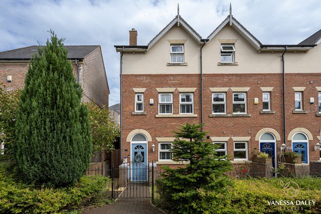 Thumbnail Town house for sale in The Boulevard, Preston