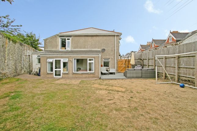 17, Basset Street, Cornwall photo 4