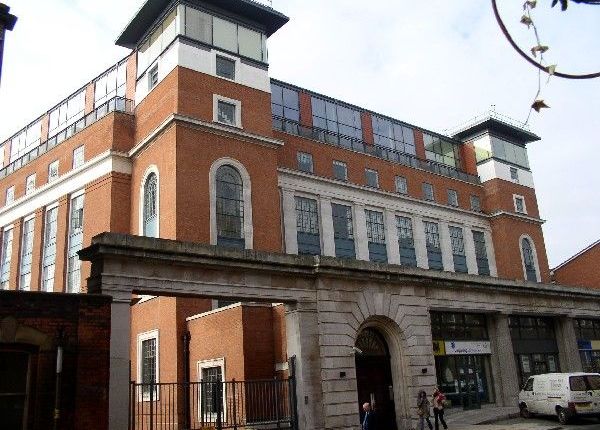 Apt 202, Liverpool photo 3