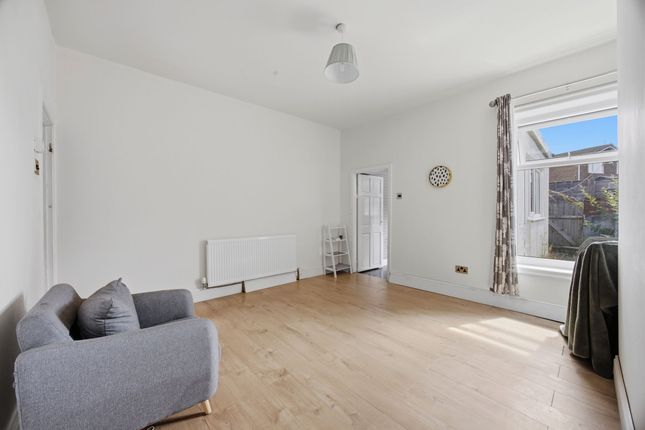 1 Laburnum Road, Rossendale photo 4