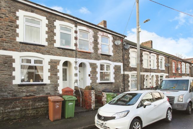 12, School Street, Caerphilly photo 2