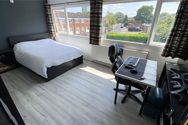 73, Falkland Way, Birmingham photo 4