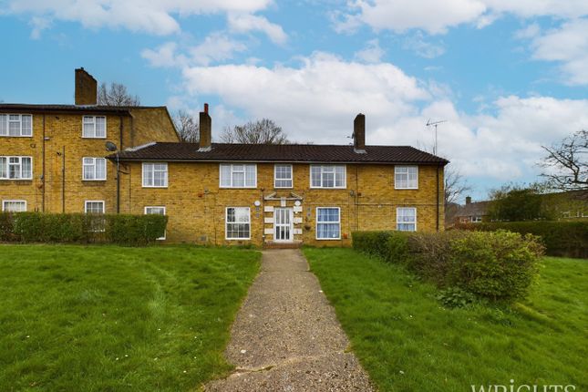 3, The Firs, Welwyn Garden City photo 2