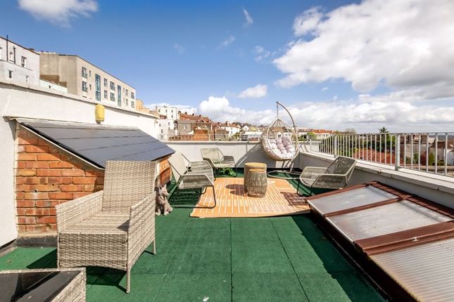 Town house for sale in Sutherland Place, Clifton, Bristol