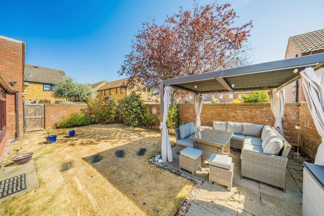 41, Partridge Road, Hampton photo 4