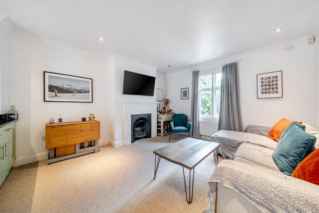 Flat 3, Bank House, Summer Hill, Chislehurst photo 4