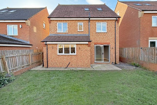 26, Dewberry Close, Hartlepool photo 4