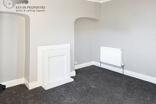 17, Sefton Terrace, HALIFAX photo 4