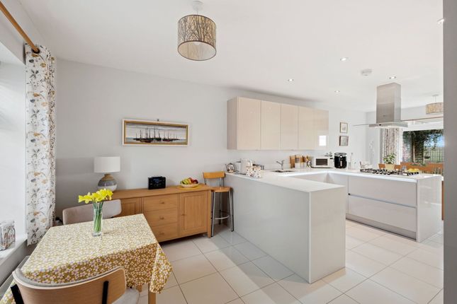 23 Coates Drive, Pershore photo 2