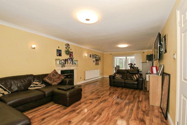 7, Marlborough Court, Wisbech photo 3