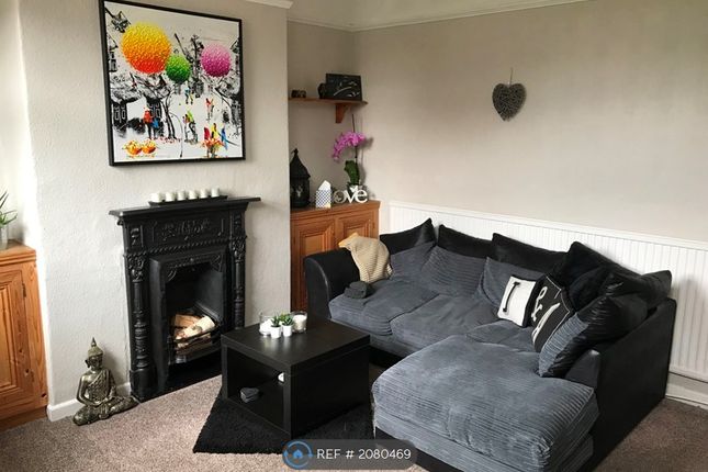 Terraced house to rent in Gladstone Road, Manchester