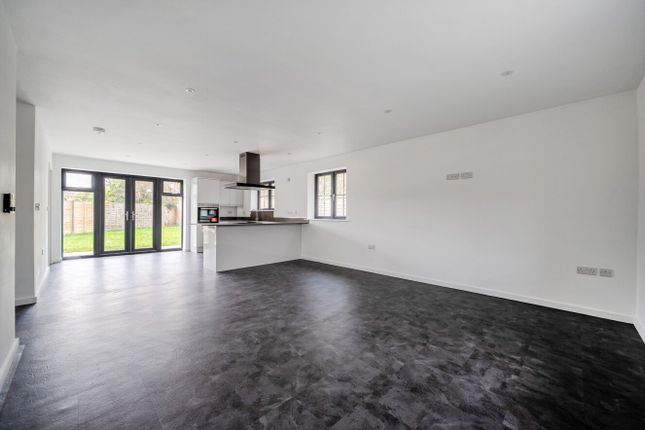 7A,, Eastfield Close, West Sussex photo 2