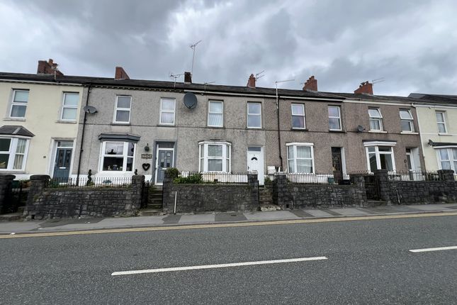 Flat to rent in Francis Terrace, Carmarthen, Carmarthenshire