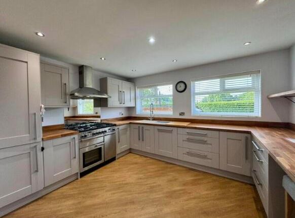 35, VERDURE AVENUE, BOLTON photo 4