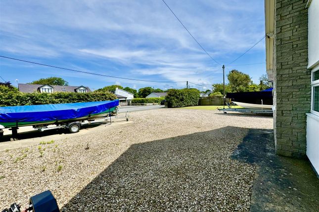 Dill Cush, Lon Penrhos, Morfa Nefyn photo 3