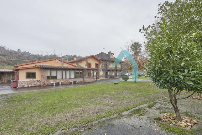 Villa for sale in Ferreros 33171, Ferreros, Asturias