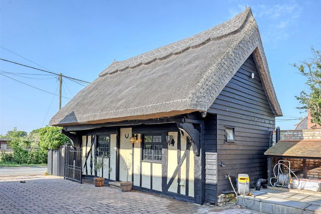 Blew House Cottage,, Barling Road, Barling Magna photo 3