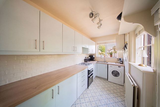 63 Park Road, Cheshire photo 5