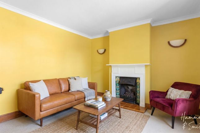 7 Bells Hill, Bishop's Stortford photo 3