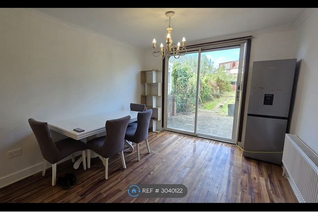 Larkshall Road, London photo 3