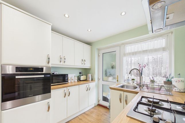 66 Ettrick Road, Jarrow photo 2