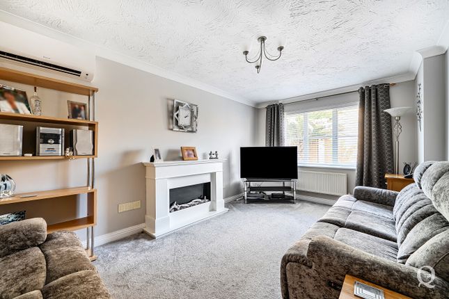 15, Moonfleet Close, Sittingbourne photo 4