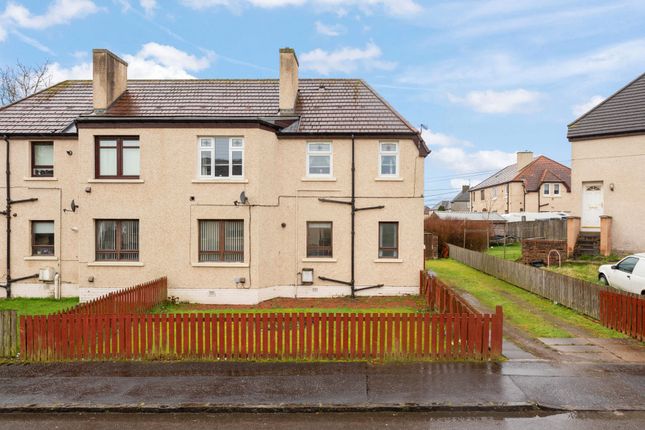 Thumbnail Flat to rent in Riddochhill Crescent, Blackburn, Bathgate