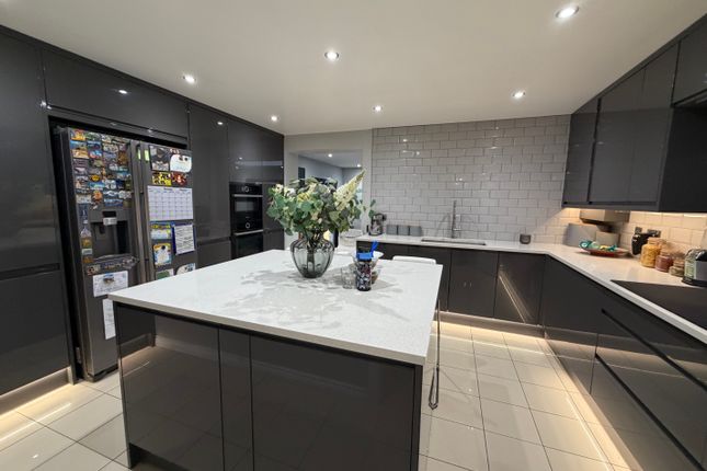 52b, Herongate Road, Leicester photo 3