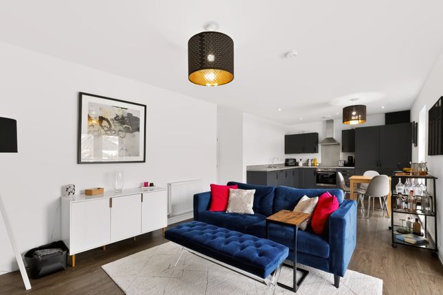 Flat 2/1, 2 Primrose Drive, Bishopbriggs, Glasgow photo 4